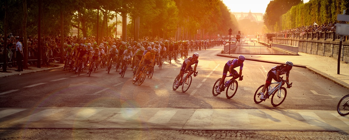 cyclists-601591