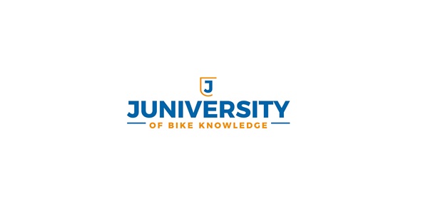 Juniversity_metembleem